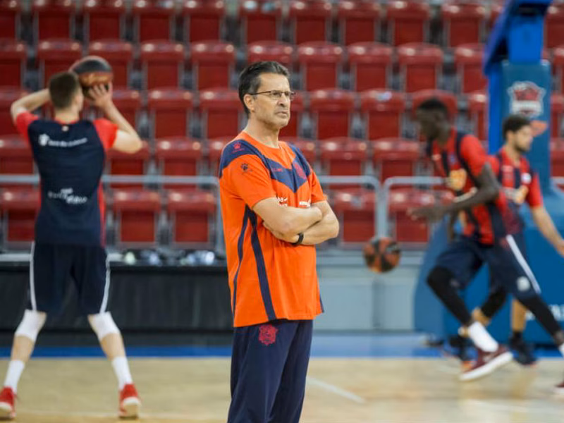Todos los entrenadores que Kirolbet Baskonia cortó a mitad de temporada