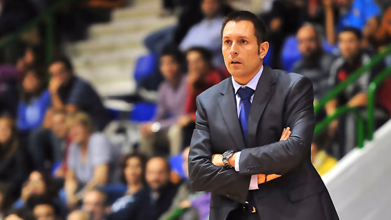 Natxo Lezkano seguirá al frente de Palencia Baloncesto