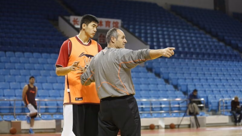 Curro Segura: “La CBA tiene como ejemplo la NBA y todo lo hacen para el espectáculo”