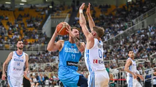 Mundial baloncesto 2023: Dos canastas sobre la bocina y una baja para Eslovenia (vídeo)