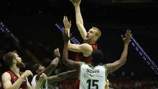 Casademont Zaragoza rompe un año de imbatilidad del Betis como local (69-71)