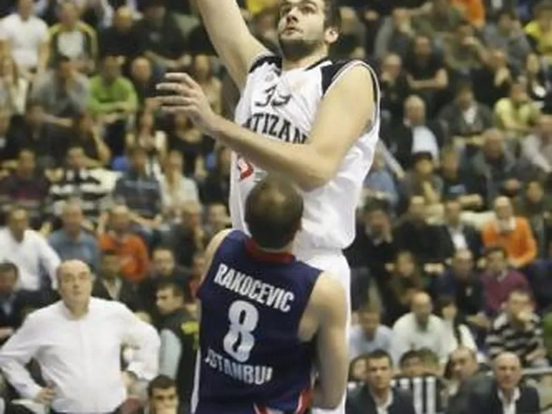EL J10 (miércoles); Previsibles victorias locales con un Partizan que pasa al Top 16 a lo grande