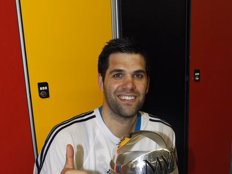 Felipe Reyes, de blanco hasta 2015; Oriola no seguirá en Manresa