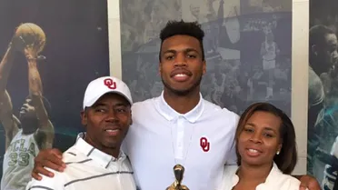 El Trofeo Naismith hace justicia con Buddy Hield y Jay Wright