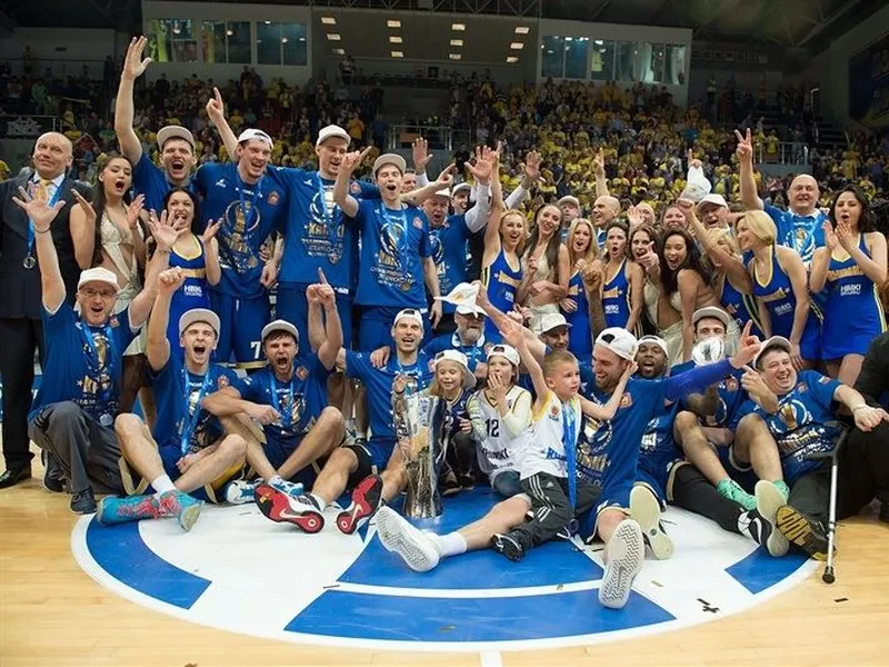 Tyrese Rice hace historia para llevar al Khimki a conseguir la #Eurocup