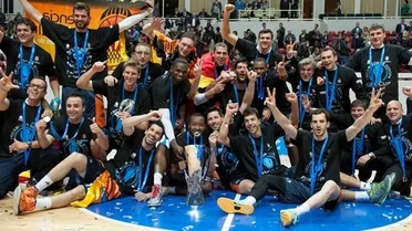 Valencia BC levanta la Eurocup pasando por encima de Unics Kazan (73-85)