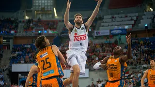 Rudy y Llull ponen al Madrid en la final desde más allá del 6.75 (89-76)