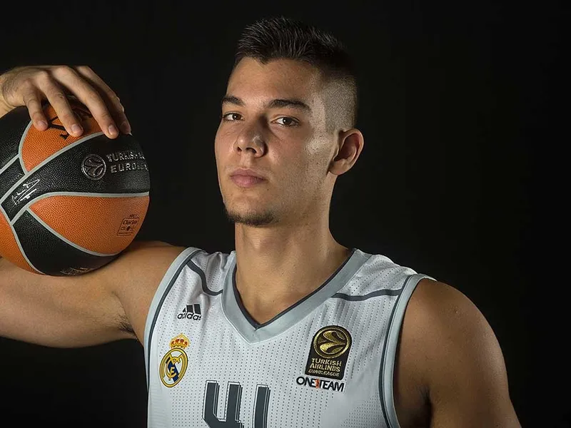 ¡Willy Hernangómez, a NY! Jefferson firma por los Pacers