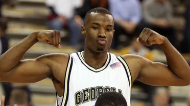 Lawal se decanta por Riga; Barlow, a Polonia, Harangody, a Kazan