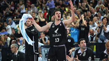 Repaso histórico a las camisetas de élite del Basket en Bilbao