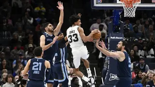 Noche NBA: Victorias por el liderato en el Oeste de Nuggets y Grizzlies