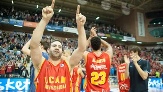 Carlos Cabezas, dos años más en UCAM Murcia