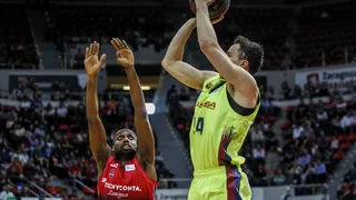 El lider apaga las ilusiones de un aspirante (86-91)