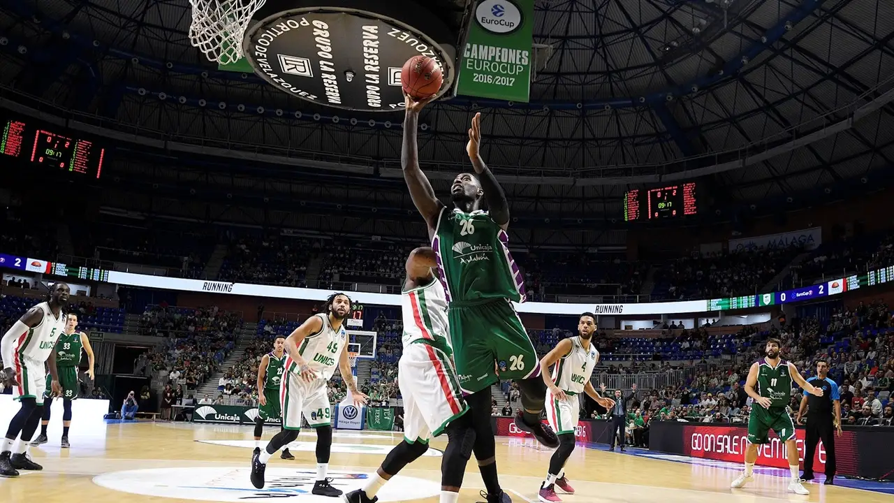 El Unicaja iguala al Kazan en el liderato tras ganar la prórroga (82-80)