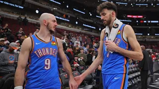 ¿Qué hará el Thunder con Chet Holmgren tras la eliminación frente a los Spurs?