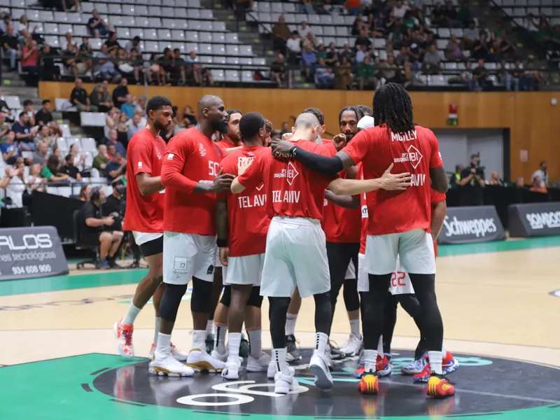 Hapoel se hunde ante la Penya y deja dudas: ¿Beverley y Caboclo conseguirán la unión?
