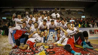 Coviran Granada sufrió para llevarse la Copa ante La Roda; Wright, MVP