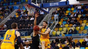 Roberson guía al Asvel hacia el liderato en un partido épico (128-129)