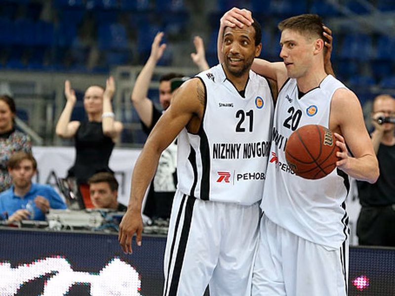 ¡Regicidio! Khimki, imbatido en fase regular, cae a los pies del Nizhny Novgorod