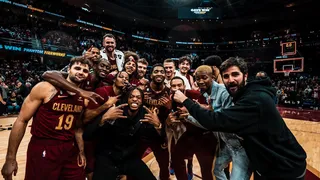 Noche NBA: Locura Donovan Mitchell que hace historia anotando ¡71puntos! ante Bulls