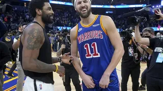 El método Kyrie: ¿Cómo hizo Irving para convencer a Klay Thompson de jugar en Dallas?