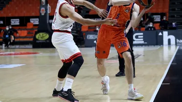 Olympiacos, tragedia griega en La Fonteta (79-88)