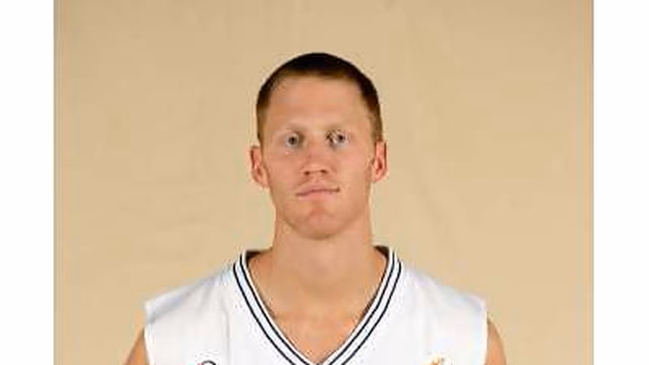 ACB Outside: Mujezinovic fuera de Panionios, Britton Johnsen al Galatasaray
