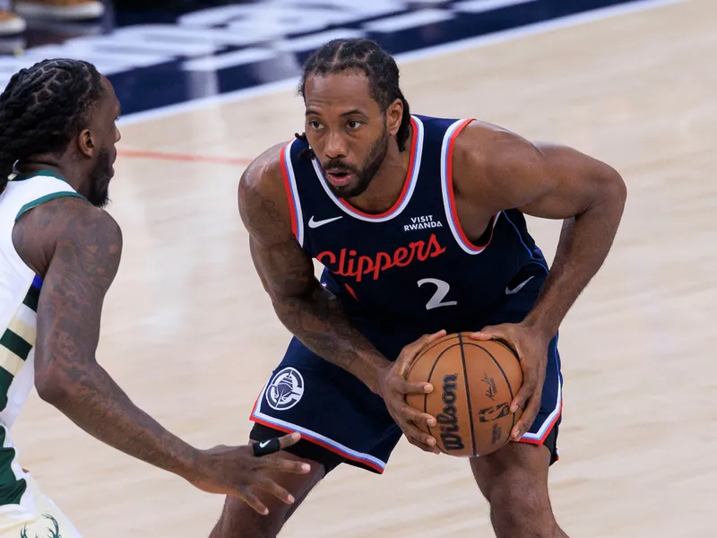 ¿Y ahora, extenderá Kawhi Leonard su contrato en Toronto?