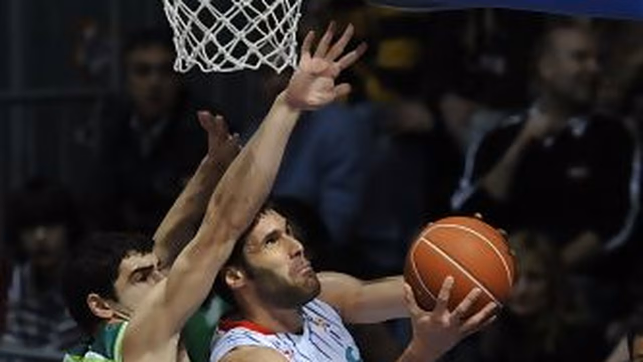 La Jornada ACB en Solobasket: Power Electronics se une a la élite. Mirotic ya decide. Nueva exhibición de Fernando San Emeterio, patrono protector de Caja Laboral