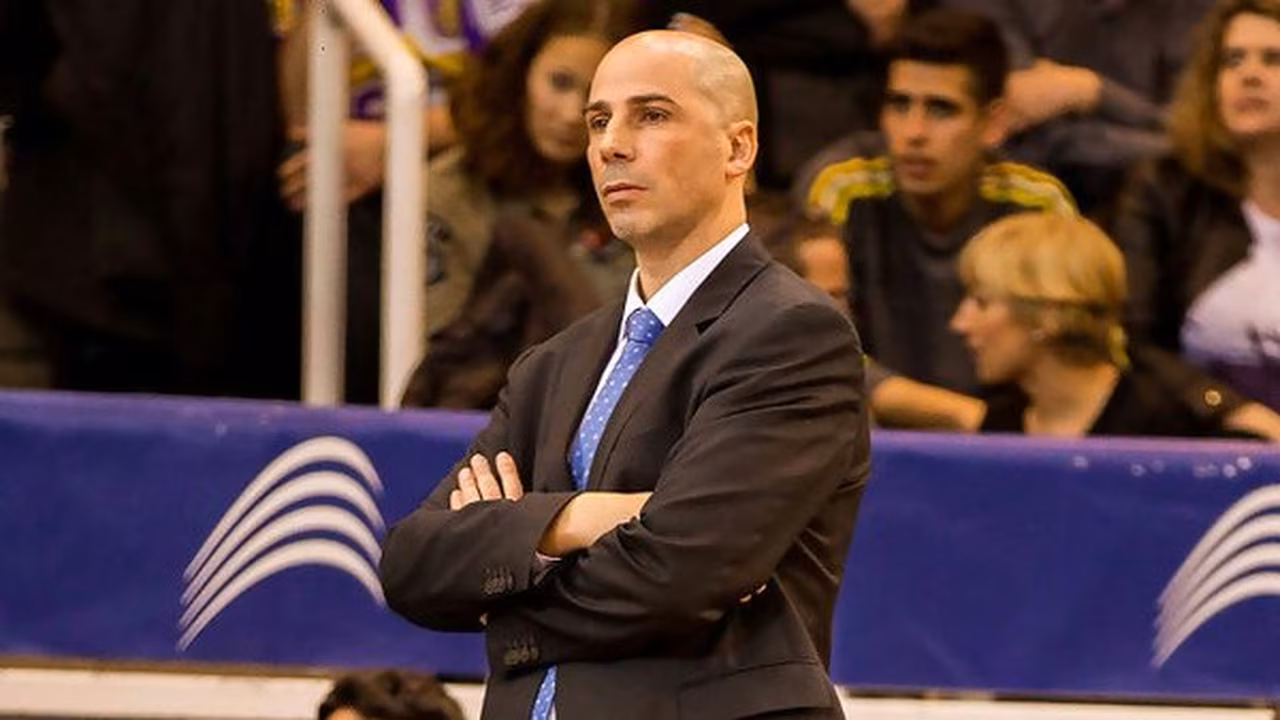 Joan Peñarroya y Agustí Julbe cierran el baile de entrenadores