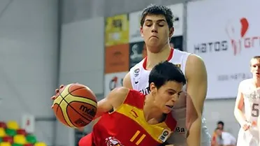 Luis Conde, primera pieza del Clínicas; Gatell sigue en Peñas Huesca