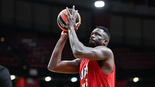 El gigante de Olympiacos habla de los rumores de salida