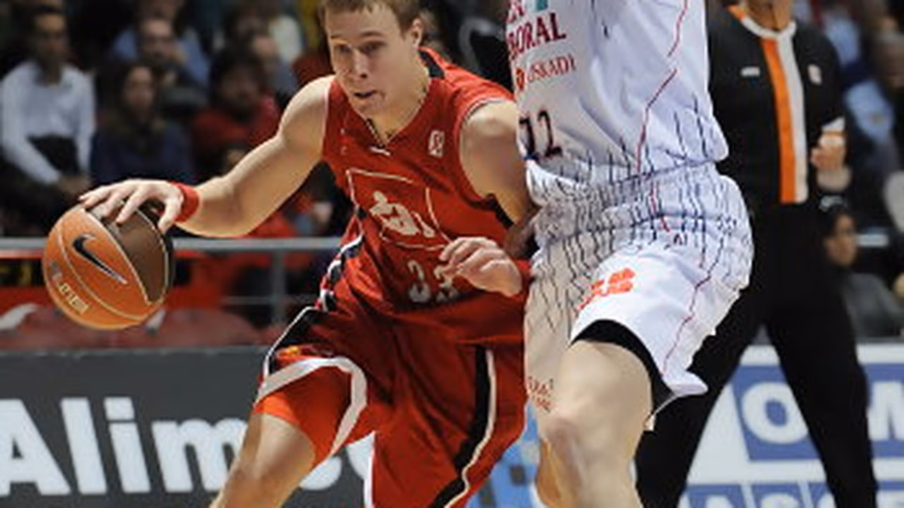 Chad Toppert, el mejor triplista ACB, dos años más con CAI Zaragoza